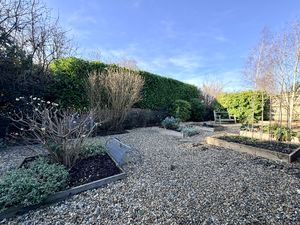 Photo 28- click for photo gallery